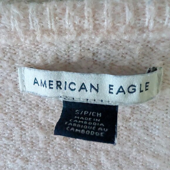 3/$30 American Eagle ballet pink lightweight sweater - Picture 4 of 7
